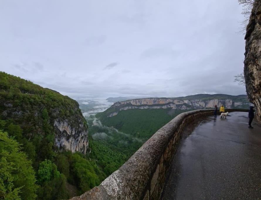 Logement Standing Wifi Vercors 'In Saint-Jean-en-Royans Exteriér fotografie