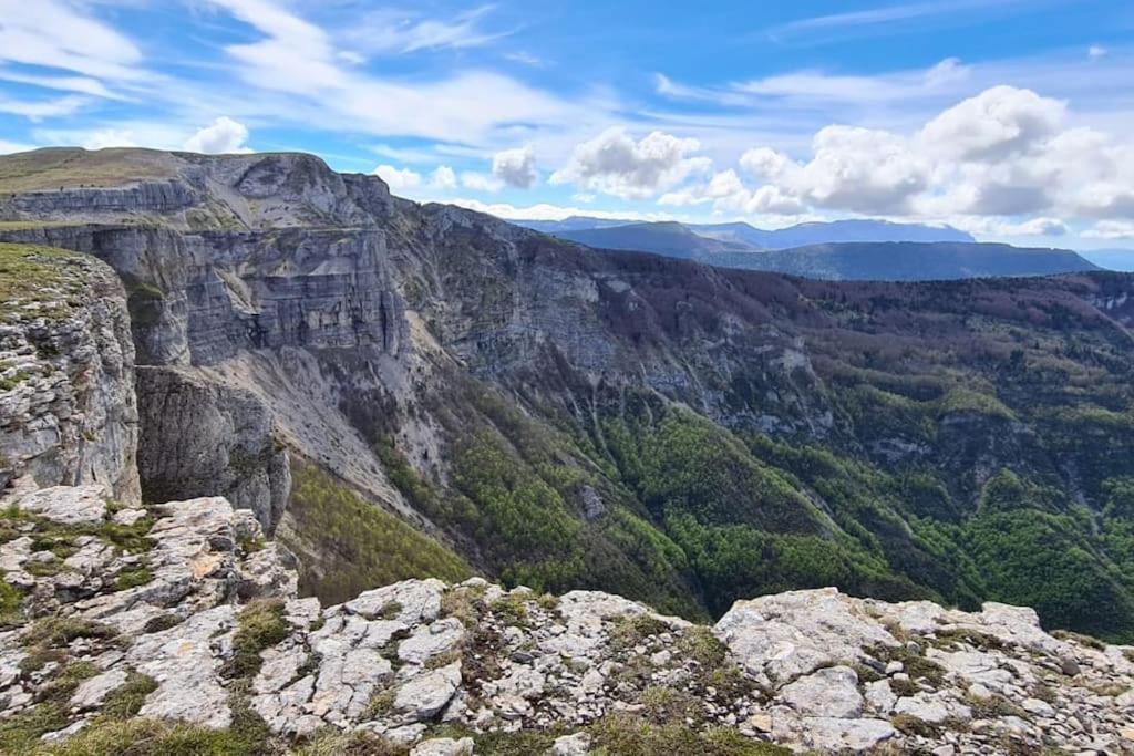 Logement Standing Wifi Vercors 'In Saint-Jean-en-Royans Exteriér fotografie